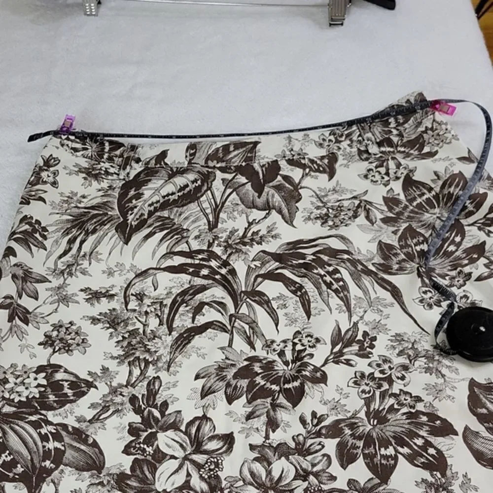 Tommy Hilfiger Skirt  - Picture 4 of 11